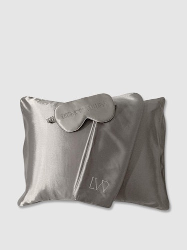 Luxurious Wellniss - Na-nite Satin Pillowcase Set: image 1