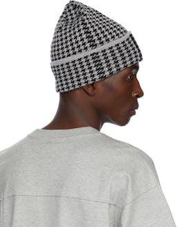 Grey Patterned Beanie: additional image