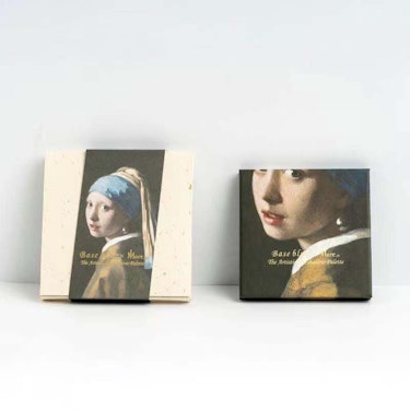 The Artistic Collection Girl with a Pearl Earring Eyeshadow Palette: additional image