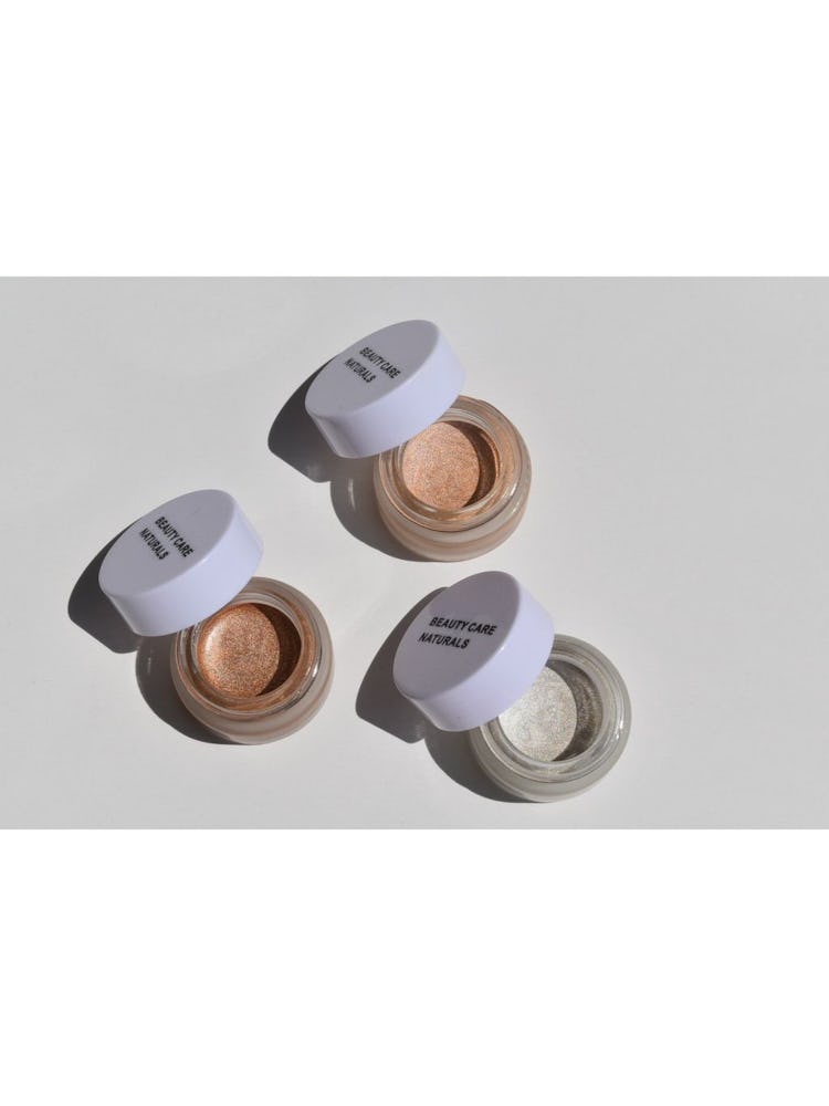 Dewy Highlighter: additional image