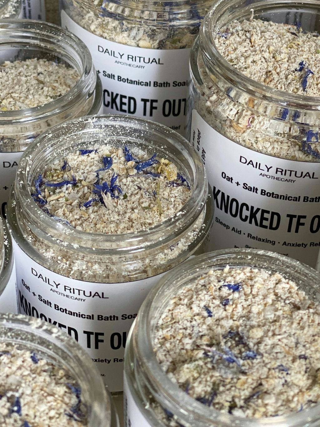 Knocked TF Out Bath Soak: image 1