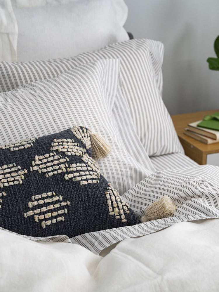 400 Thread Count Percale Stripe Sheet Set: image 1