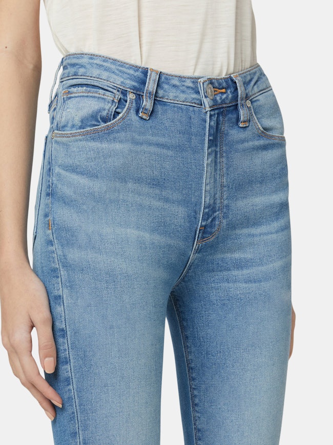 Holly High-Rise Flare Jean: additional image