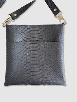 Zip Top Slim Pouch: additional image
