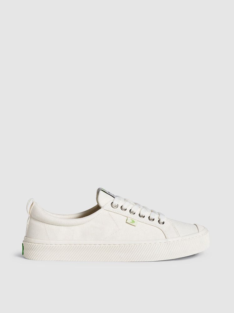 OCA Low Off-White Canvas Sneaker Women: additional image