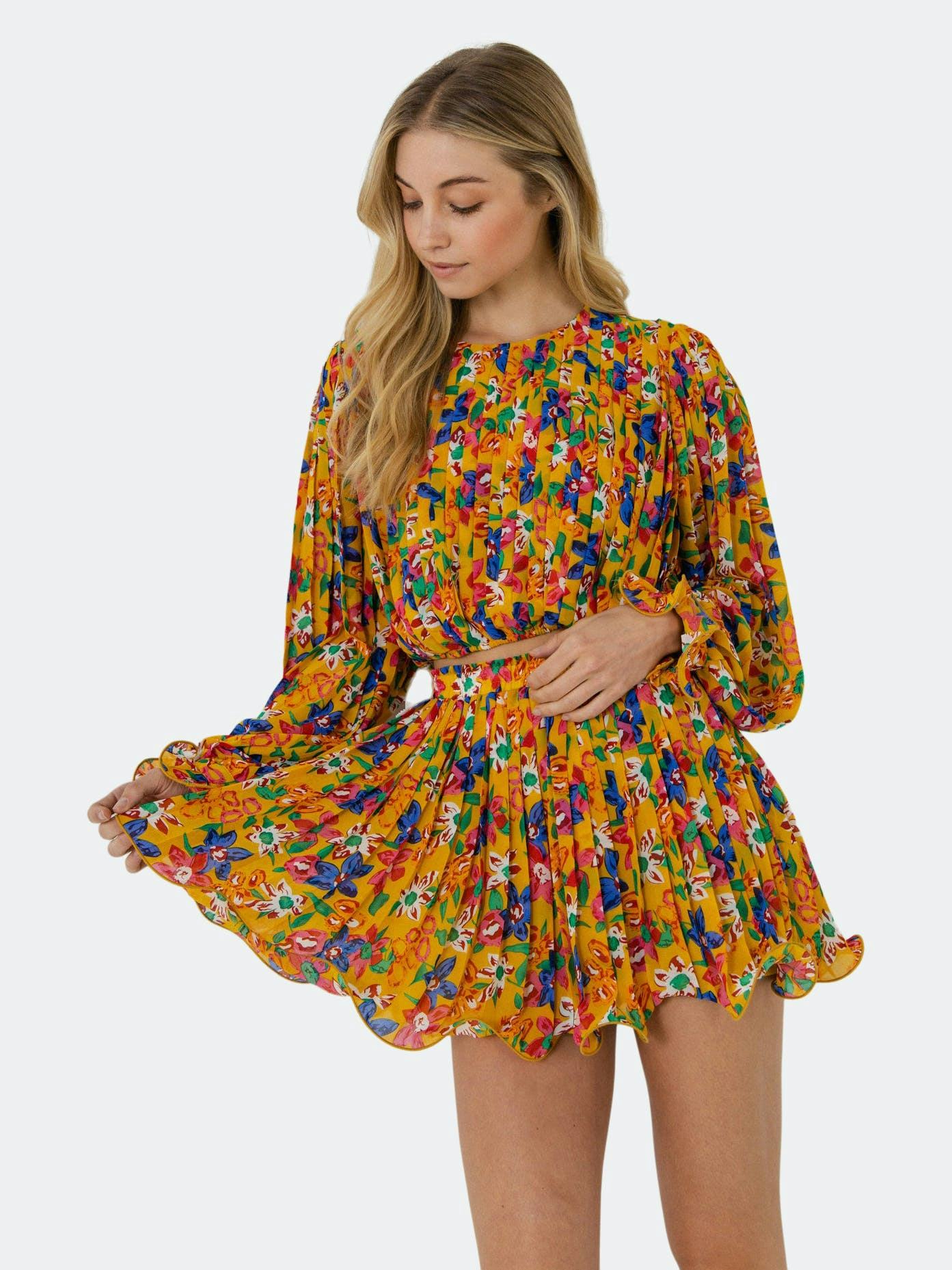 Floral Pleated Blouson Crop Top: image 1