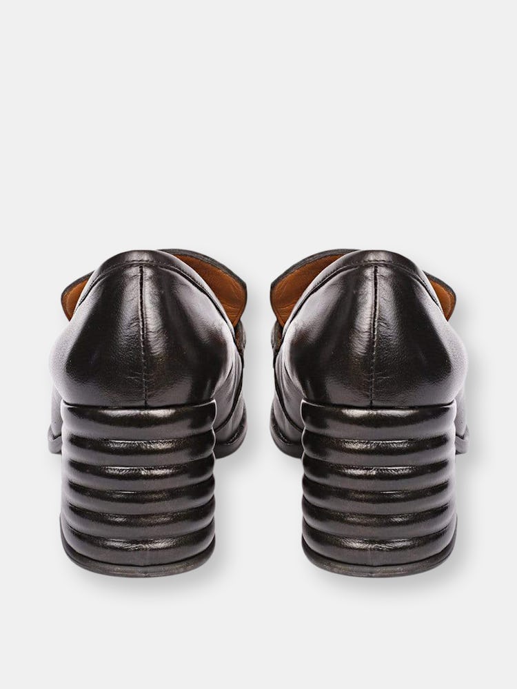 Valentina Black Leather Handcrafted Loafer: additional image
