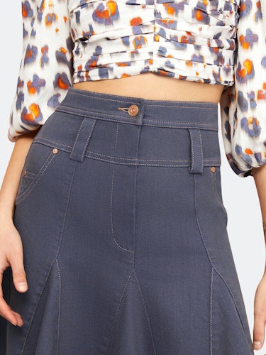 Flowing Mini Jean Skirt: additional image
