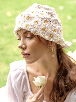 Flora Crochet Hat, In Off White: additional image