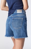 MILLIE RELAXED SHORTS IN DARK BLUE DENIM: additional image