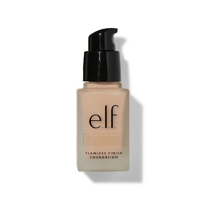 Flawless Satin Foundation: image 1