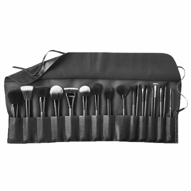 19 Piece Makeup Brush Set & Roll: image 1