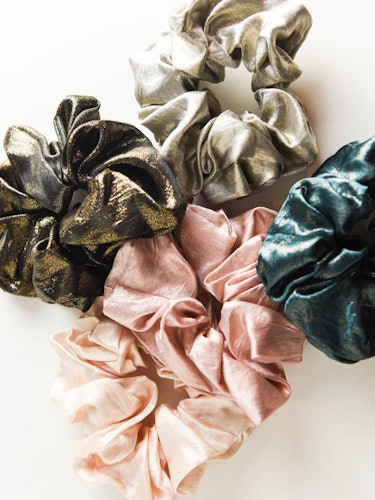 Shimmer Scrunchie: additional image