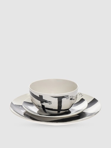 Salem Porcelain Dinnerware, Set of 12: additional image
