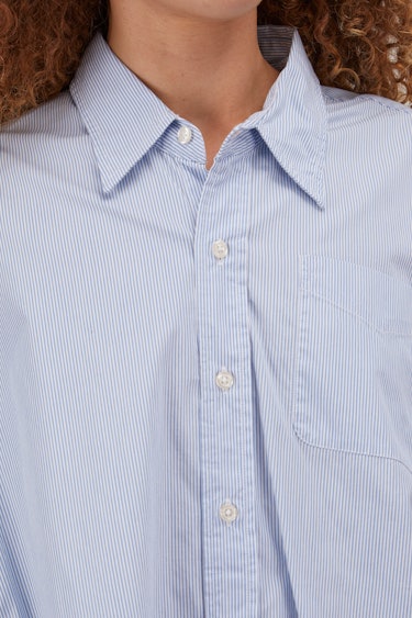 Drop Neck Oxford Tshirt in Blue/White Pinstripe: additional image