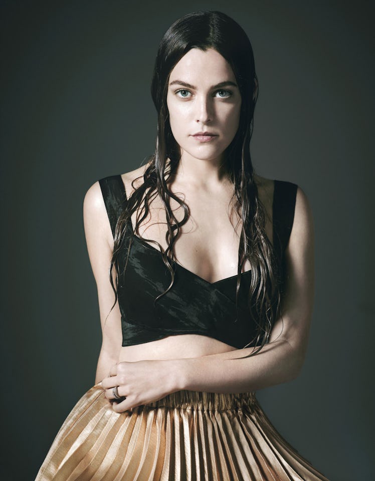 riley-keough-1542x1981.jpg