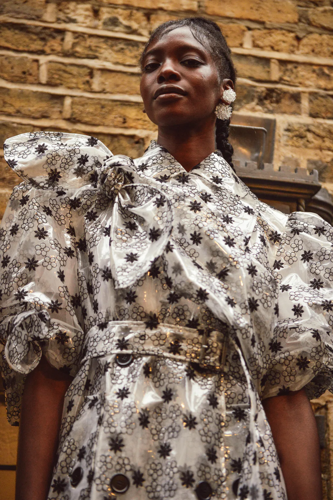 Simone Rocha Dreams Up an Ethereal, Gothic Woman for Spring 2017