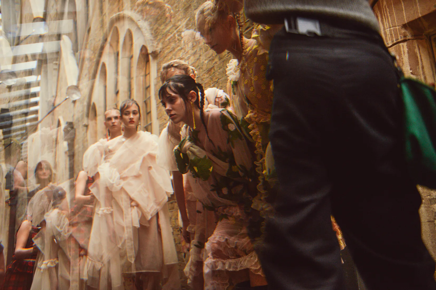Simone Rocha Dreams Up an Ethereal, Gothic Woman for Spring 2017