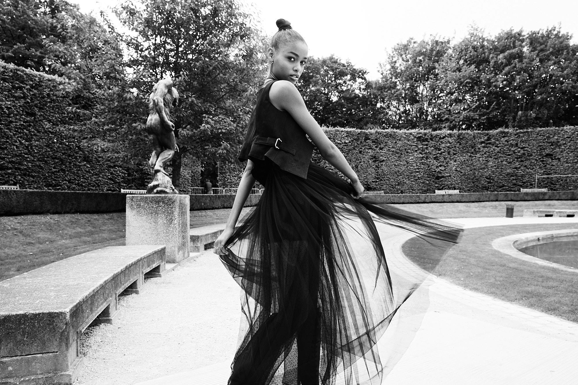 57eeda6f6a77dd4352759ae4_dior_