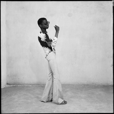 Malick Sidibé, Un Yé-yé en position, 1963.jpg