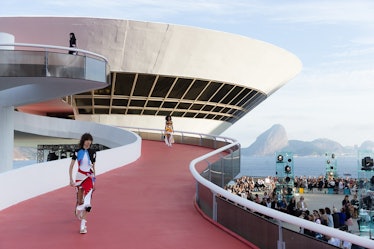 LOUIS VUITTON Cruise 2017 in Rio de Janeiro