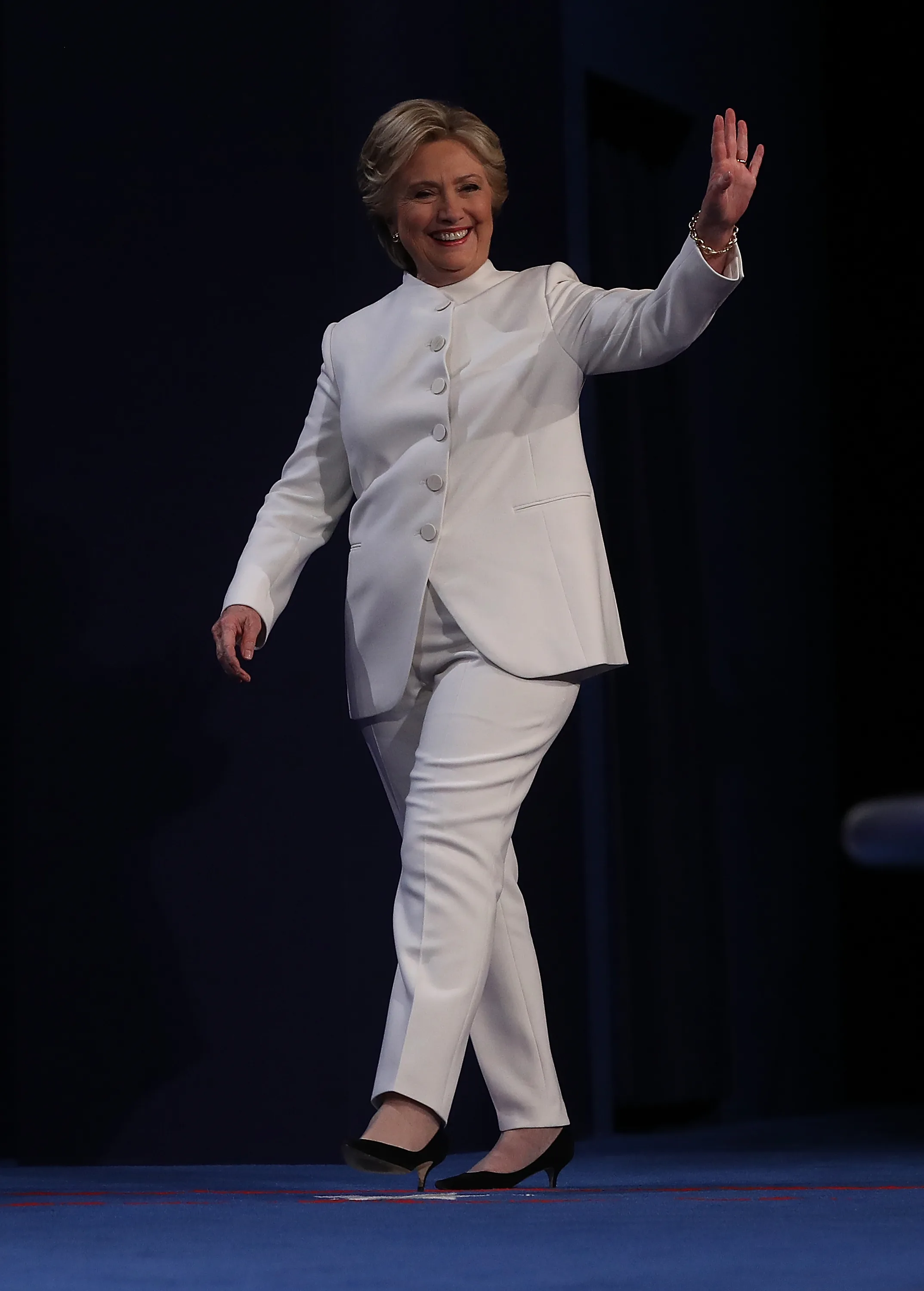 In an Ivory Ralph Lauren Pantsuit, Hillary Clinton Dominates the Third  Presidential Debate