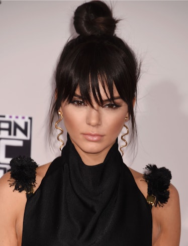 Kendall Jenner, with faux bangs and heavy contouring look at the American Music Awards in 2015
