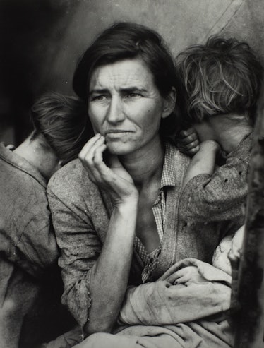 “Migrant Mother” photo taken by Dorothea Lange