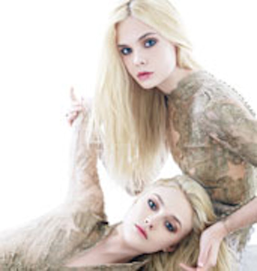 cess-dakota-and-elle-fanning-search.jpg