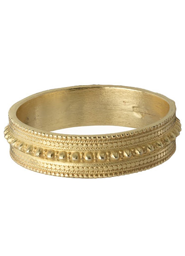 acss-gold-jewelry-04-v.jpg