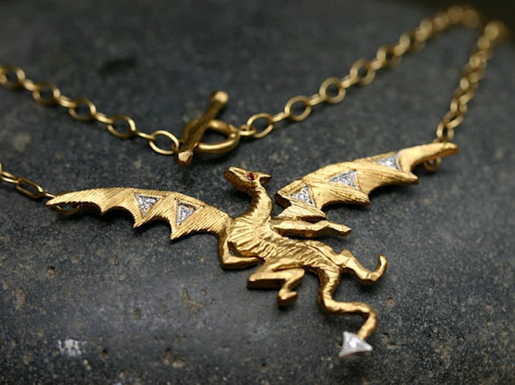 acss-dragon-inspired-jewelry-03-h.jpg