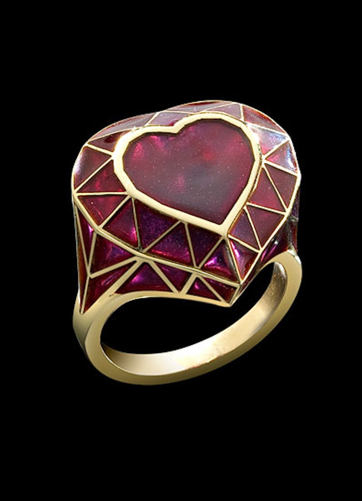 acss-heart-shaped-jewelry-02-v.jpg