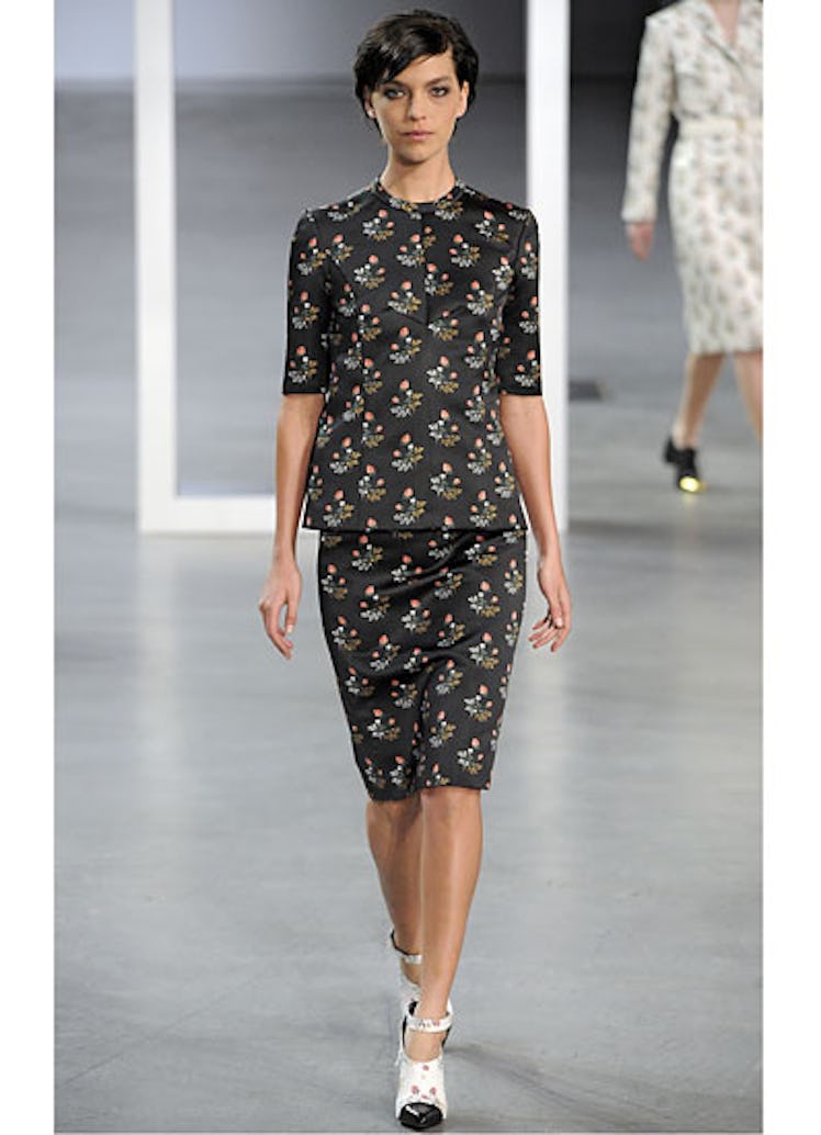 fass-derek-lam-fall-2012-runway-03-v.jpg