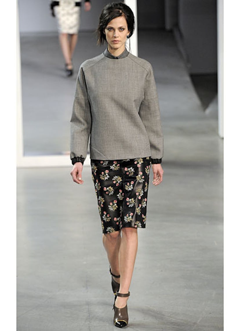 fass-derek-lam-fall-2012-runway-01-v.jpg