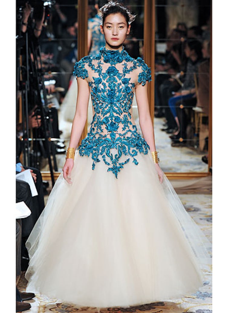 fass-marchesa-fall-2012-runway-17-v.jpg