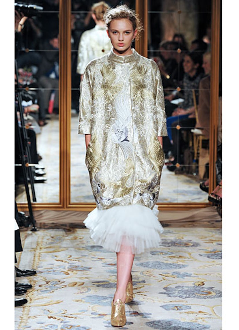fass-marchesa-fall-2012-runway-01-v.jpg