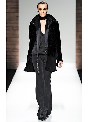 fass-max-mara-fall-2012-runway-40-v.jpg