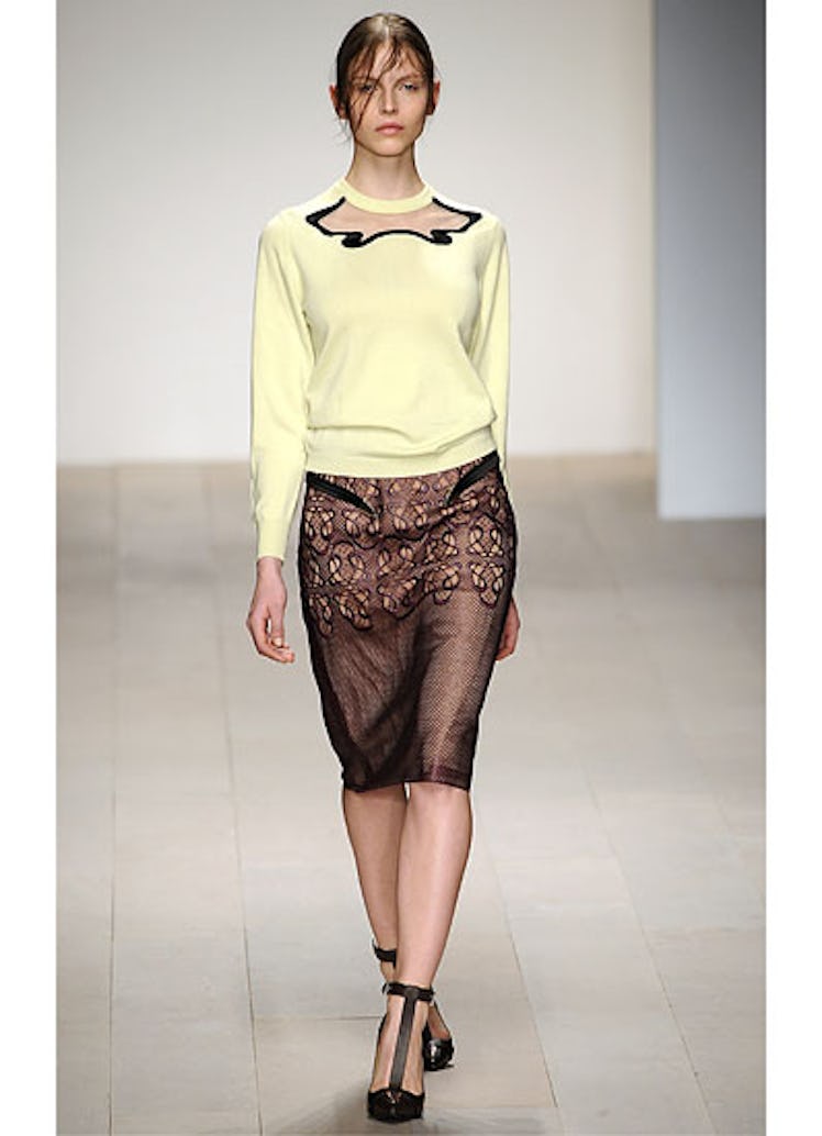 fass-marios-schwab-fall-2012-runway-21-v.jpg