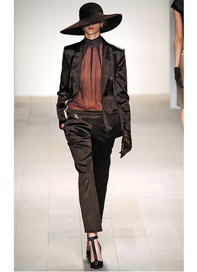 fass-marios-schwab-fall-2012-runway-30-v.jpg