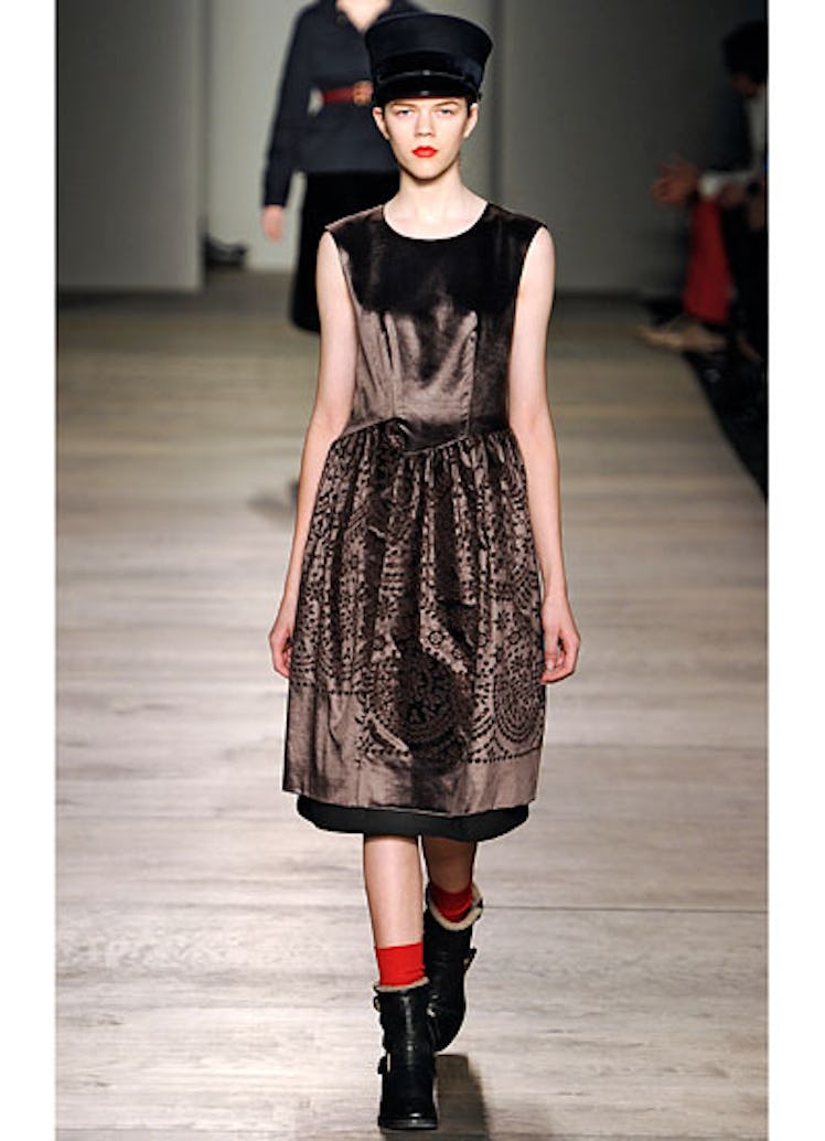 fass-marc-by-marc-jacobs-fall-2012-runway-20-v.jpg