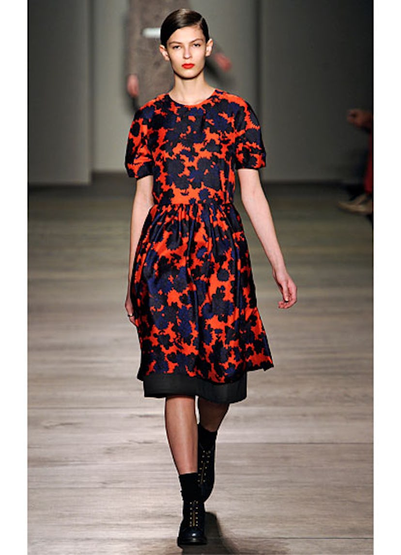 fass-marc-by-marc-jacobs-fall-2012-runway-01-v.jpg