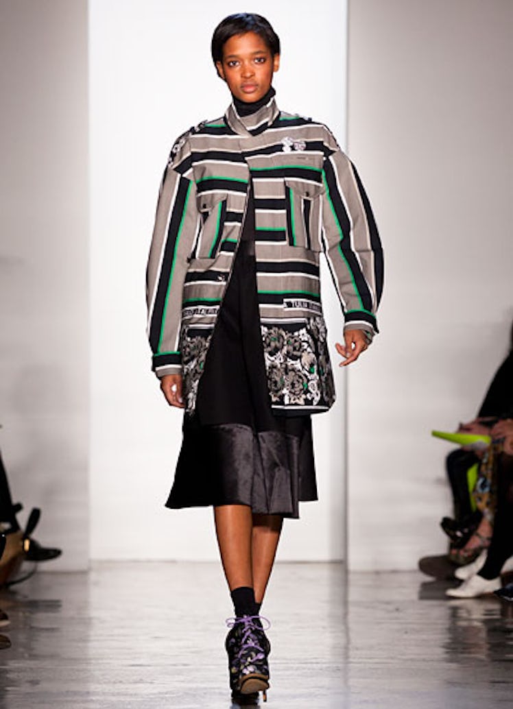 fass-suno-fall-2012-runway-04-v.jpg