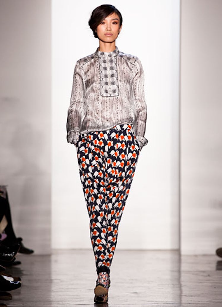 fass-suno-fall-2012-runway-18-v.jpg