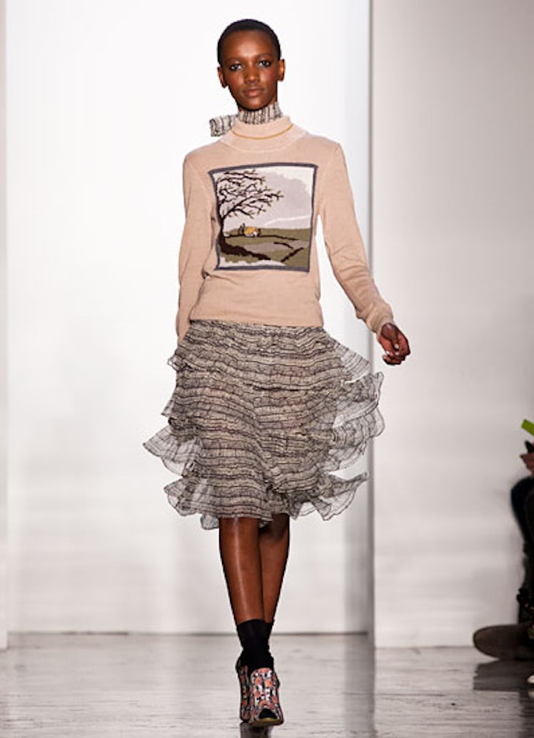 fass-suno-fall-2012-runway-22-v.jpg