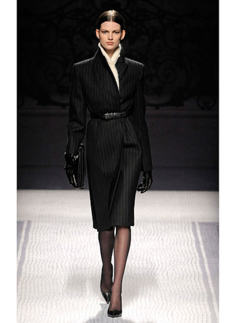 fass-alberta-ferretti-fall-2012-runway-02-v.jpg