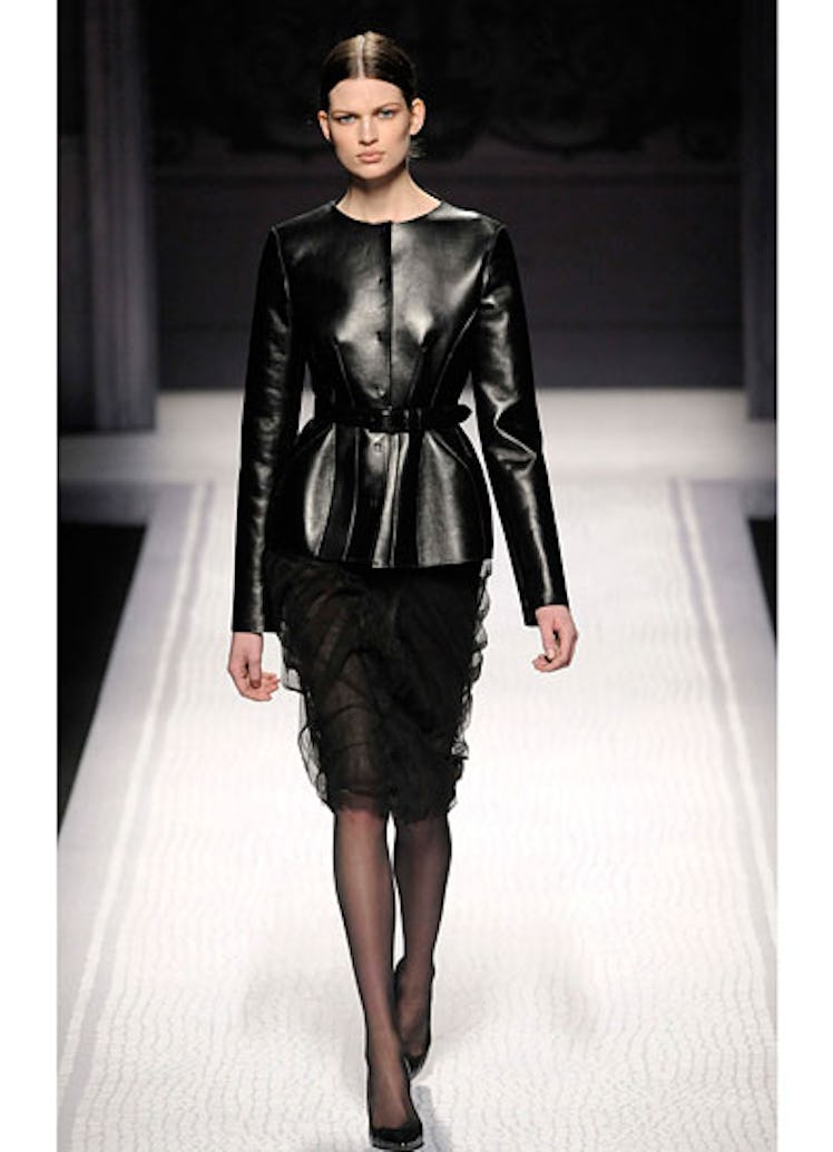 fass-alberta-ferretti-fall-2012-runway-19-v.jpg