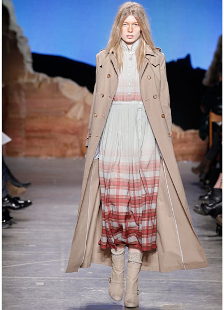 fass-band-of-outsiders-fall-2012-runway-06-v.jpg