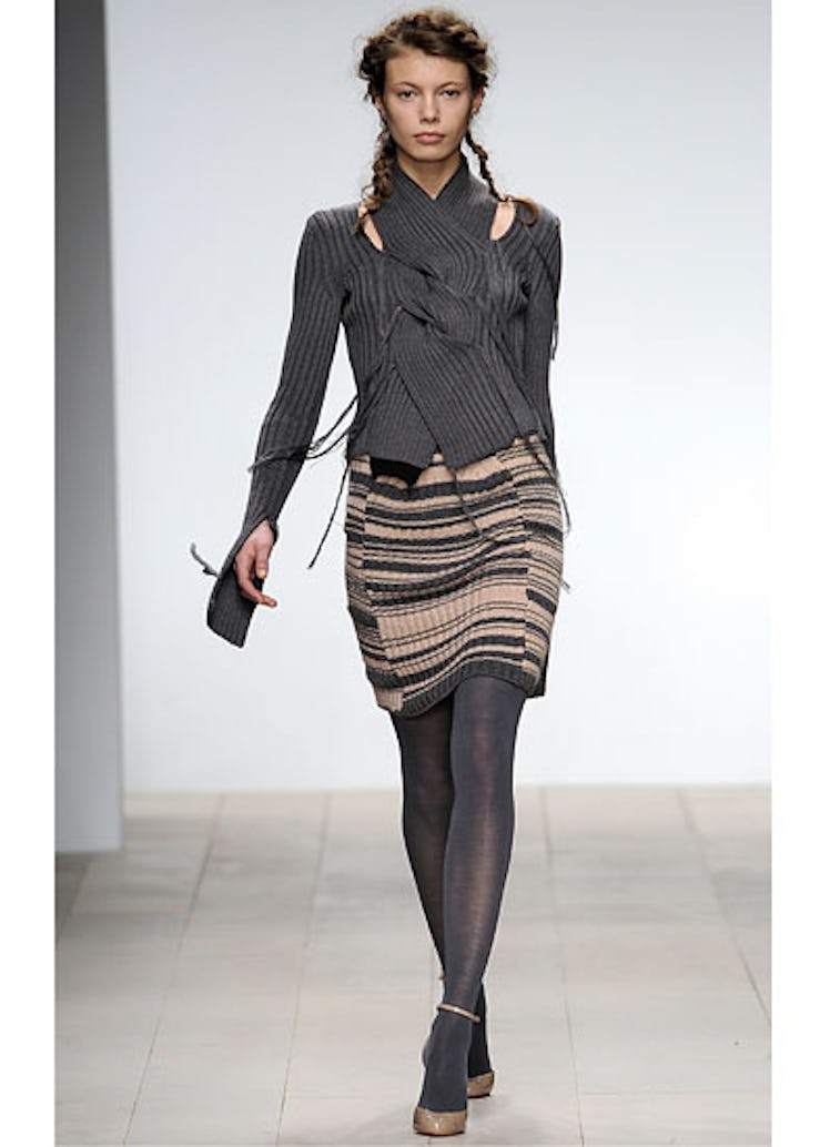 fass-mark-fast-fall-2012-runway-09-v.jpg