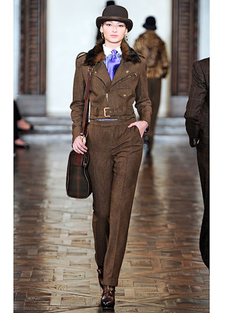 fass-ralph-lauren-fall-2012-runway-09-v.jpg