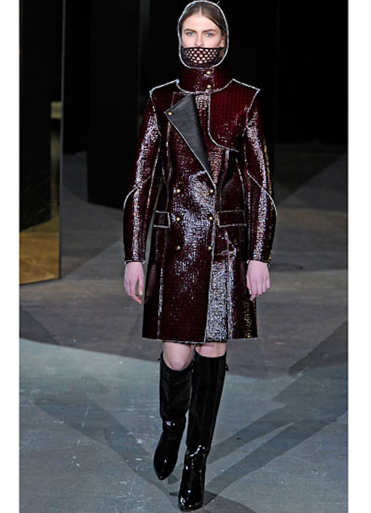 fass-alexander-wang-fall-2012-runway-05-v.jpg